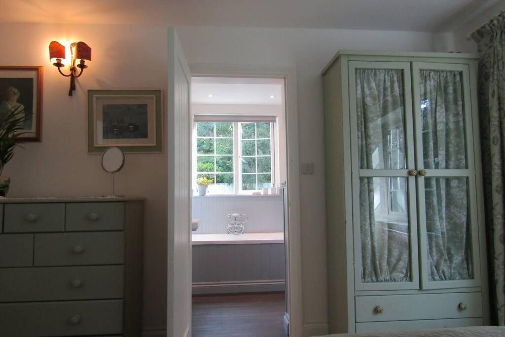 Lovely Spacious Cottage Near The Coast St Austell Kültér fotó